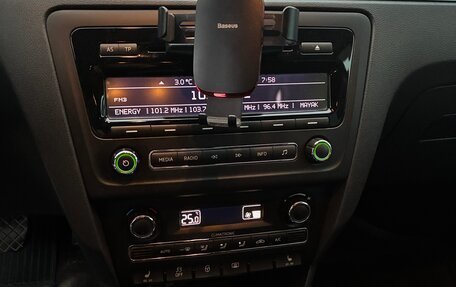 Skoda Rapid I, 2015 год, 870 000 рублей, 9 фотография