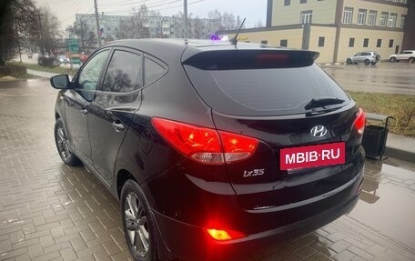 Hyundai ix35 I рестайлинг, 2013 год, 1 050 000 рублей, 4 фотография