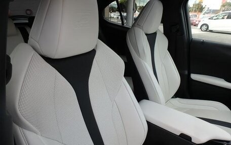 Lexus UX I, 2022 год, 2 600 000 рублей, 12 фотография