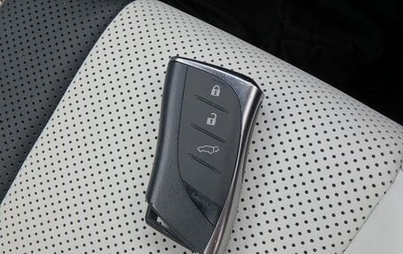 Lexus UX I, 2022 год, 2 600 000 рублей, 26 фотография