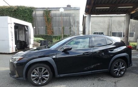 Lexus UX I, 2022 год, 2 600 000 рублей, 30 фотография