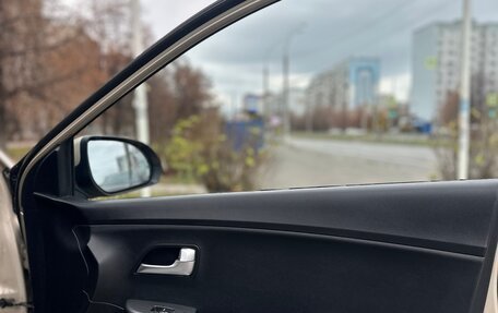 KIA Rio III рестайлинг, 2015 год, 890 000 рублей, 23 фотография