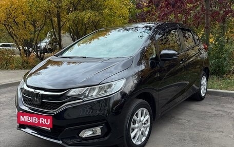 Honda Fit III, 2019 год, 1 390 000 рублей, 2 фотография
