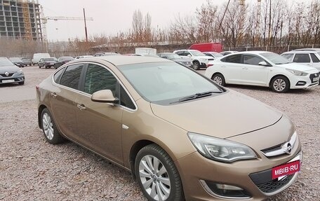 Opel Astra J, 2013 год, 730 000 рублей, 2 фотография