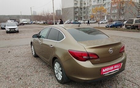 Opel Astra J, 2013 год, 730 000 рублей, 4 фотография