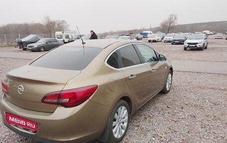 Opel Astra J, 2013 год, 730 000 рублей, 3 фотография