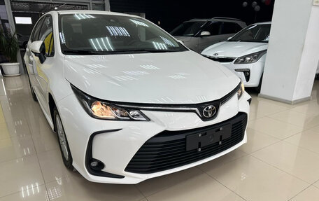 Toyota Corolla, 2022 год, 2 100 000 рублей, 3 фотография