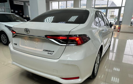 Toyota Corolla, 2022 год, 2 100 000 рублей, 4 фотография