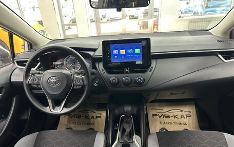 Toyota Corolla, 2022 год, 2 100 000 рублей, 10 фотография