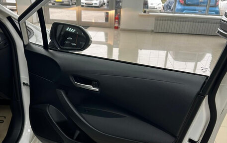 Toyota Corolla, 2022 год, 2 100 000 рублей, 23 фотография