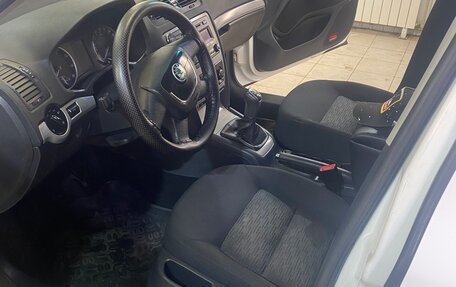 Skoda Octavia, 2012 год, 480 000 рублей, 25 фотография