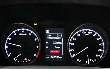 Toyota RAV4, 2017 год, 2 600 000 рублей, 13 фотография