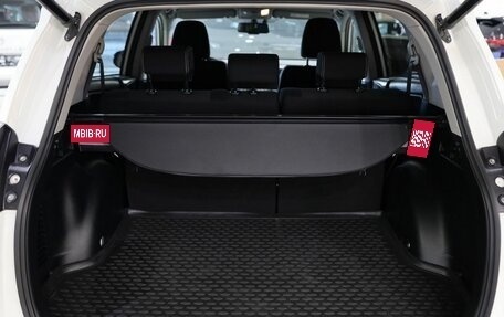 Toyota RAV4, 2017 год, 2 600 000 рублей, 12 фотография