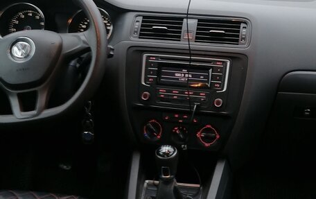 Volkswagen Jetta VI, 2015 год, 1 250 000 рублей, 19 фотография