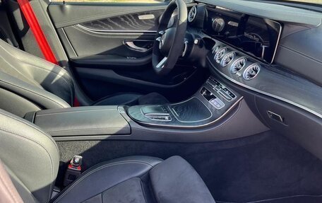 Mercedes-Benz E-Класс, 2020 год, 4 400 000 рублей, 11 фотография