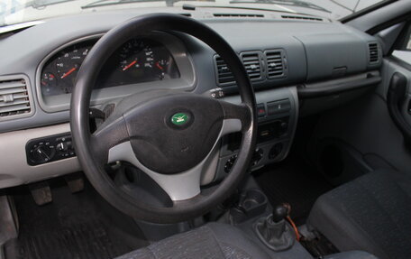 ЛуАЗ Patriot, 2011 год, 415 000 рублей, 10 фотография