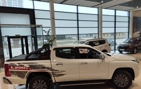 Mitsubishi L200, 2025 год, 5 300 000 рублей, 8 фотография