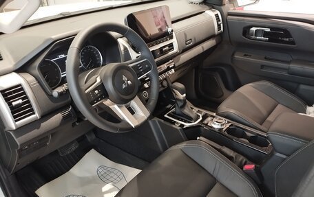 Mitsubishi L200, 2025 год, 5 300 000 рублей, 25 фотография