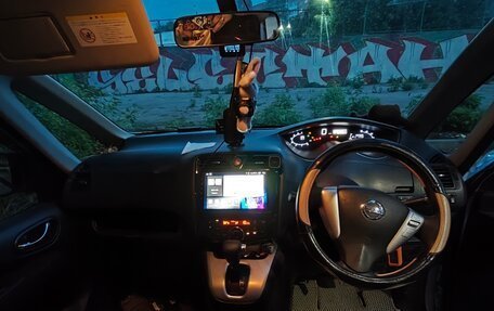 Nissan Serena IV, 2011 год, 1 350 000 рублей, 5 фотография