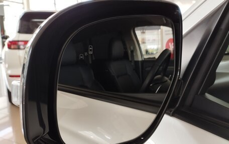 Mitsubishi Outlander III рестайлинг 3, 2021 год, 3 080 000 рублей, 14 фотография