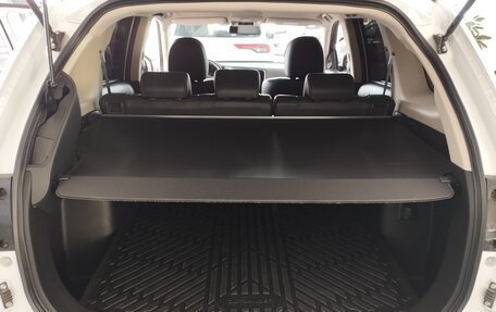 Mitsubishi Outlander III рестайлинг 3, 2021 год, 3 080 000 рублей, 21 фотография