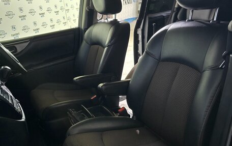 Nissan Elgrand III, 2012 год, 2 200 000 рублей, 17 фотография