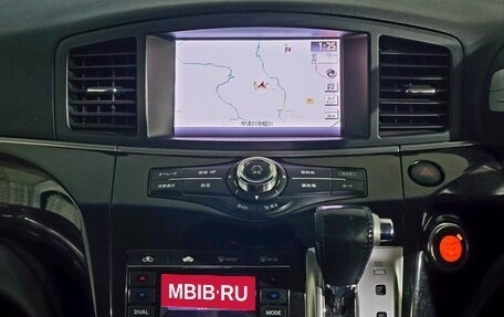 Nissan Elgrand III, 2012 год, 2 200 000 рублей, 15 фотография