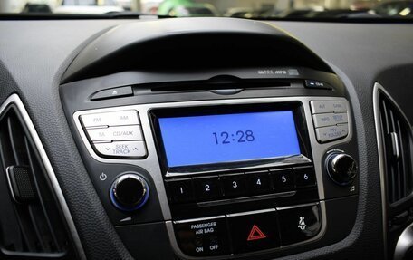 Hyundai ix35 I рестайлинг, 2012 год, 1 100 000 рублей, 12 фотография