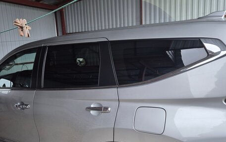 Mitsubishi Montero Sport, 2022 год, 3 950 000 рублей, 8 фотография