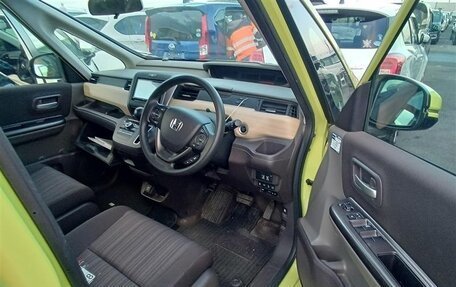 Honda Freed II, 2017 год, 1 030 000 рублей, 5 фотография