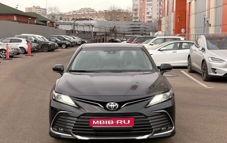 Toyota Camry, 2023 год, 3 400 000 рублей, 2 фотография