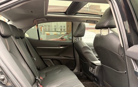 Toyota Camry, 2023 год, 3 400 000 рублей, 18 фотография