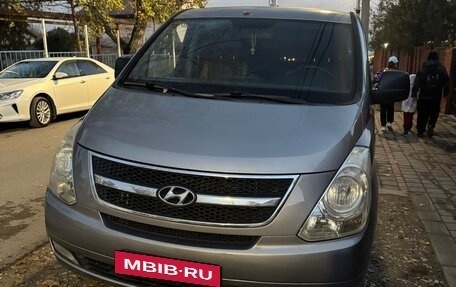 Hyundai Grand Starex Grand Starex I рестайлинг 2, 2013 год, 1 750 000 рублей, 1 фотография