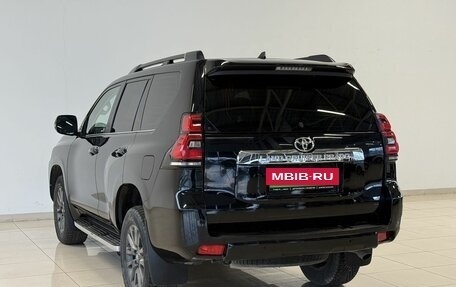 Toyota Land Cruiser Prado 150 рестайлинг 2, 2018 год, 4 500 000 рублей, 6 фотография