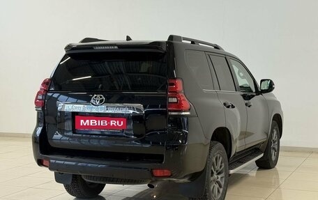Toyota Land Cruiser Prado 150 рестайлинг 2, 2018 год, 4 500 000 рублей, 4 фотография