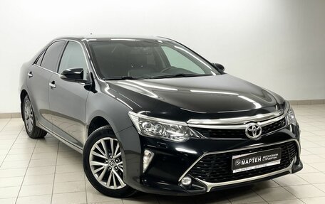 Toyota Camry, 2017 год, 2 565 000 рублей, 3 фотография
