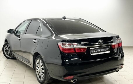 Toyota Camry, 2017 год, 2 565 000 рублей, 6 фотография