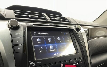 Toyota Camry, 2017 год, 2 565 000 рублей, 14 фотография