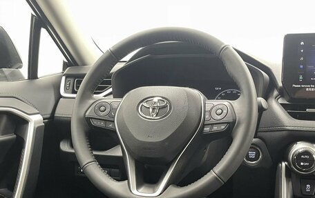 Toyota RAV4, 2025 год, 4 550 000 рублей, 21 фотография