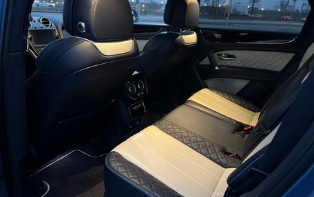 Bentley Bentayga I, 2017 год, 9 850 000 рублей, 14 фотография