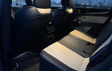 Bentley Bentayga I, 2017 год, 9 850 000 рублей, 17 фотография