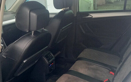 Volkswagen Tiguan II, 2017 год, 2 550 000 рублей, 8 фотография