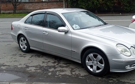 Mercedes-Benz E-Класс, 2004 год, 850 000 рублей, 8 фотография