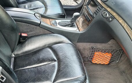 Mercedes-Benz E-Класс, 2004 год, 850 000 рублей, 14 фотография