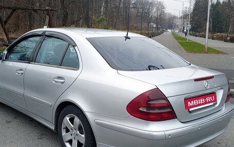 Mercedes-Benz E-Класс, 2004 год, 850 000 рублей, 4 фотография