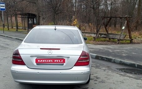 Mercedes-Benz E-Класс, 2004 год, 850 000 рублей, 3 фотография