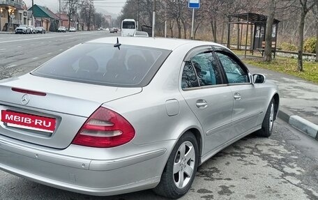 Mercedes-Benz E-Класс, 2004 год, 850 000 рублей, 5 фотография