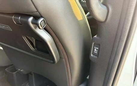 Honda Stepwgn, 2022 год, 2 430 000 рублей, 6 фотография