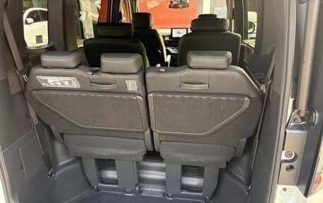 Honda Stepwgn, 2022 год, 2 430 000 рублей, 8 фотография