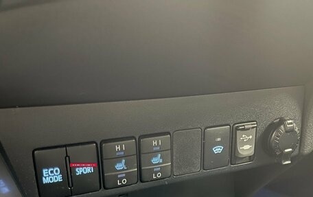 Toyota RAV4, 2016 год, 1 989 000 рублей, 16 фотография